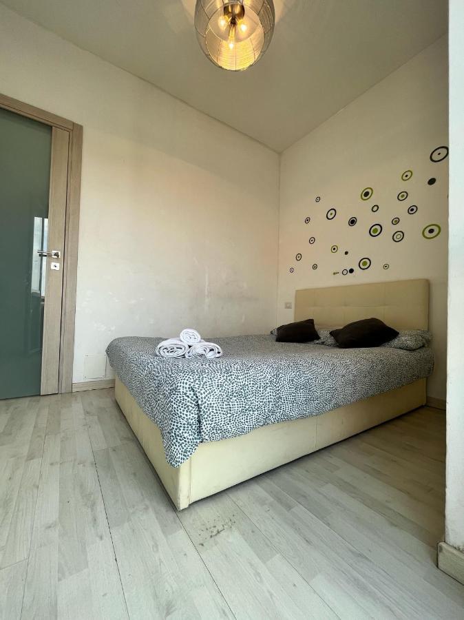 Fondazione Prada Apartment With Balcony Milán Exterior foto
